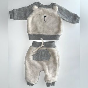 Baby Gap Fuzzy Bear Set